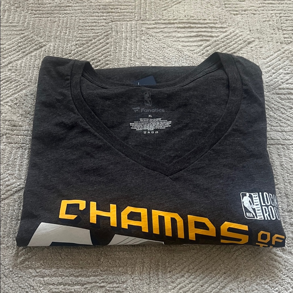 Women’s Fanatics Cleveland Cavaliers 2018 Champs of the East Shirt